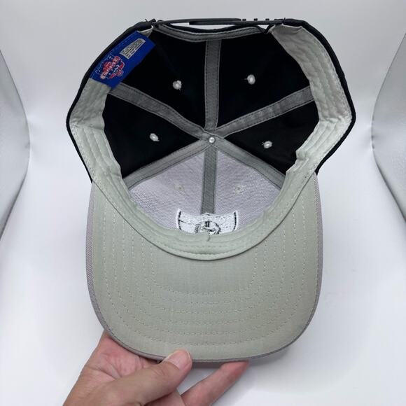 NFL GameDay Raiders Football Adjustable Snapback Trucker Cap Hat - Picture 5 of 7